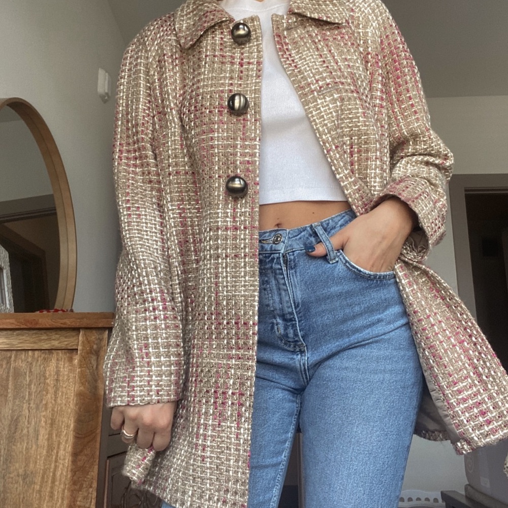 Women’s Jacket.